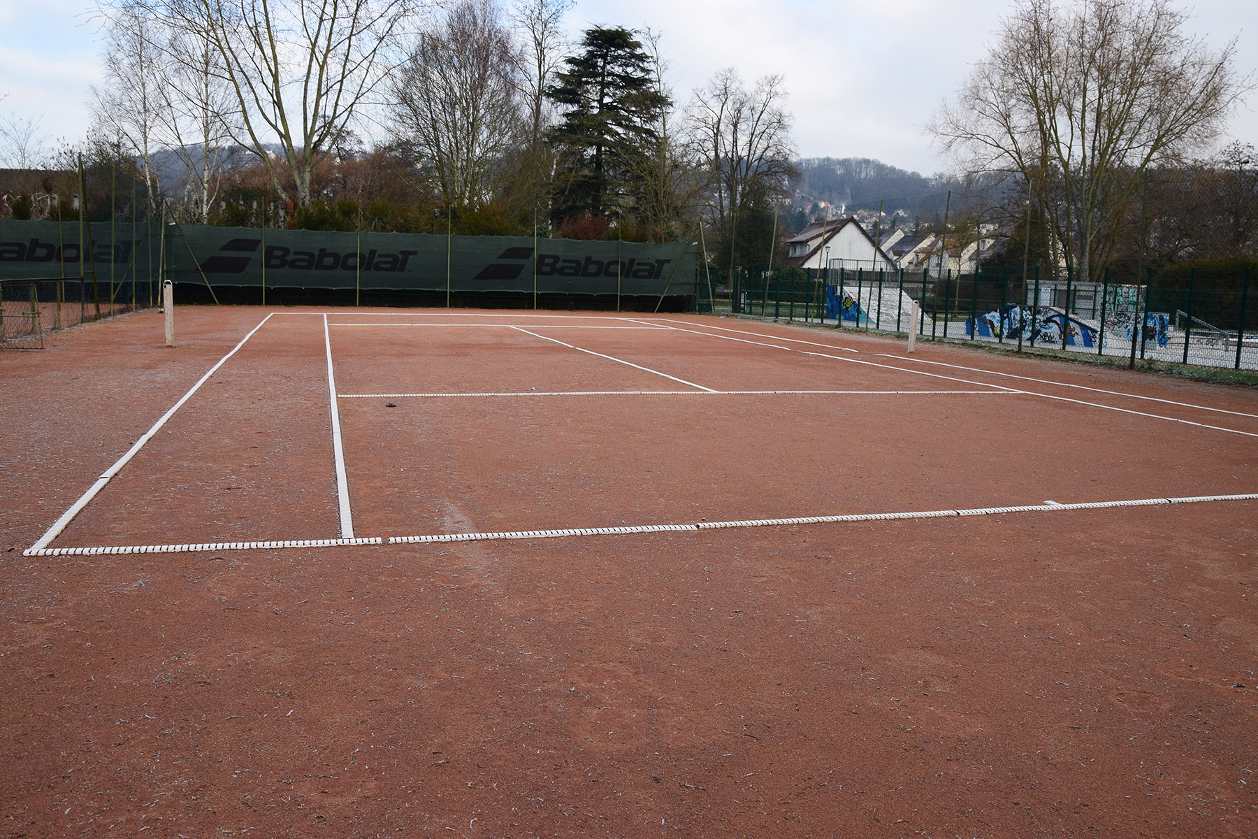 Les terrains de tennis du centre d'Orsay